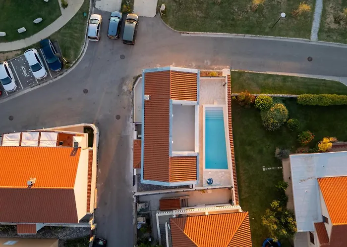 Lovre 1 Villa *