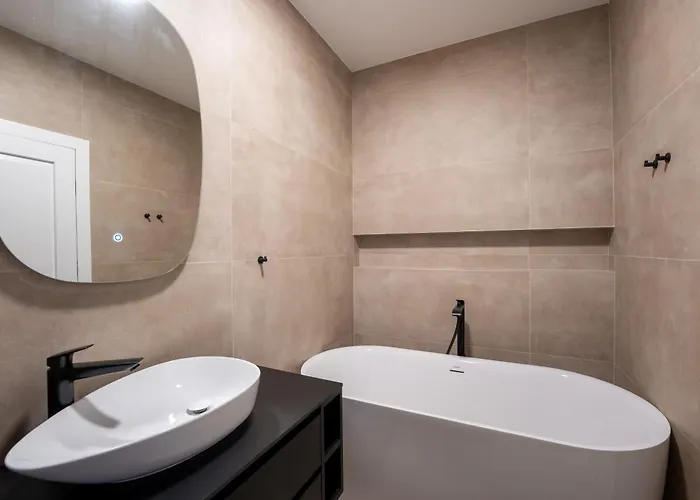 Villa Lovre 1 *