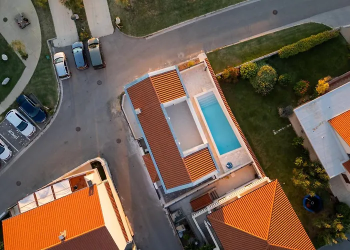 Lovre 1 Villa