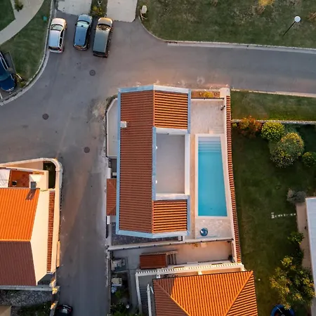 Lovre 1 Villa *